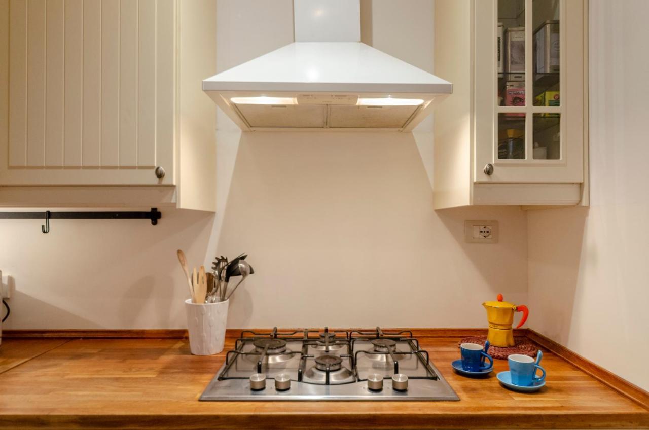 Apartment Joivy Colorful Apt For 6, 5 Mins From Piazza Corvetto *