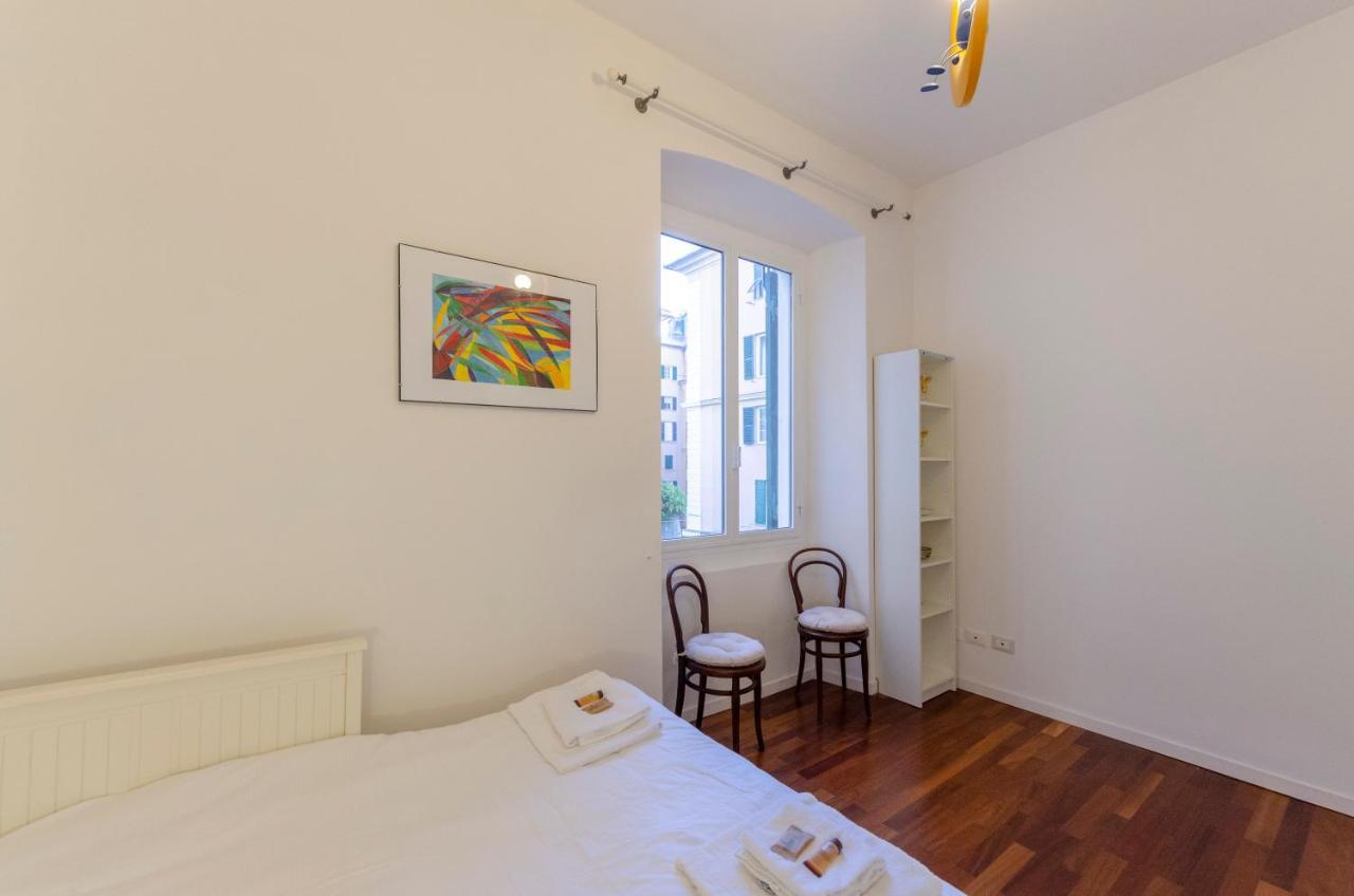 Joivy Colorful Apt For 6, 5 Mins From Piazza Corvetto Apartment