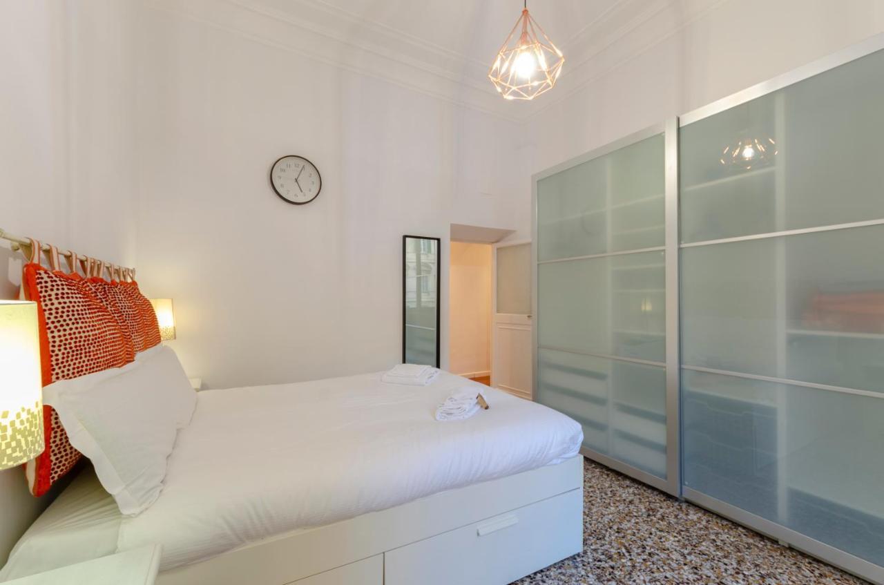 Joivy Colorful Apt For 6, 5 Mins From Piazza Corvetto *